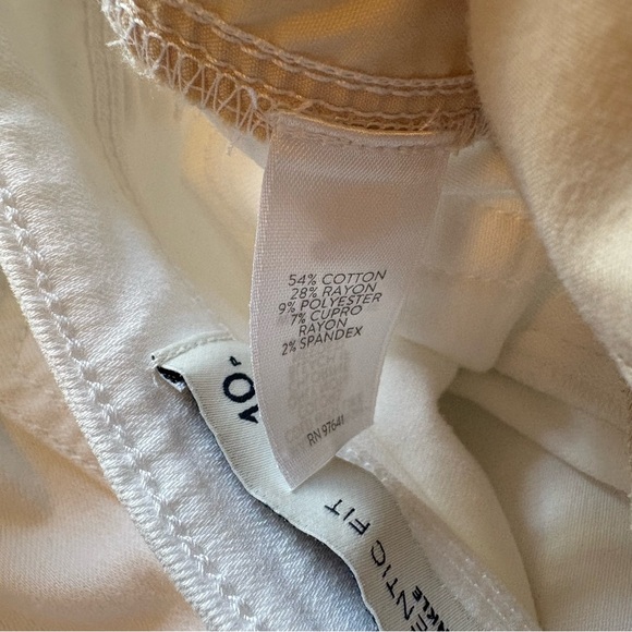 J. Jill White Denim Pants Authentic Fit Slim Ankle - size 10 petite. - Picture 10 of 11